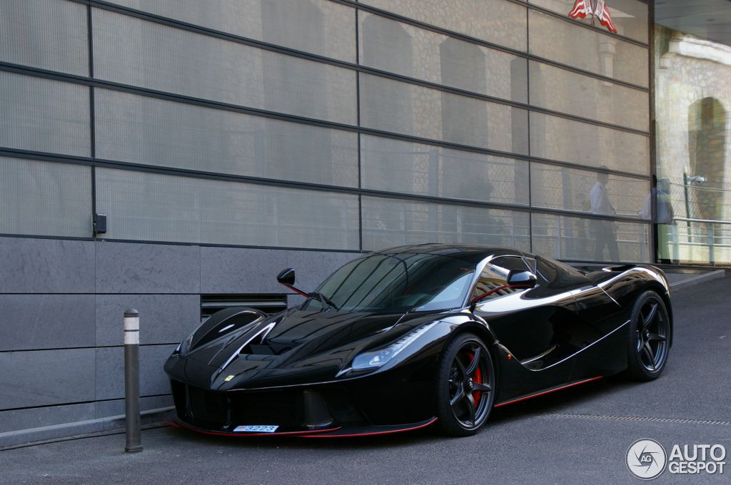 Ferrari LAFERRARI черная