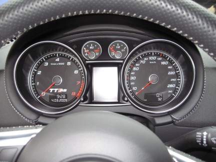Audi TT RS for 64,300 Euros! ttrs11