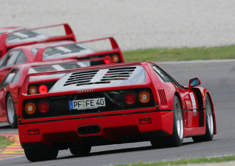 Ferrari F40 at Video: Six Ferrari F40s Hit The Track