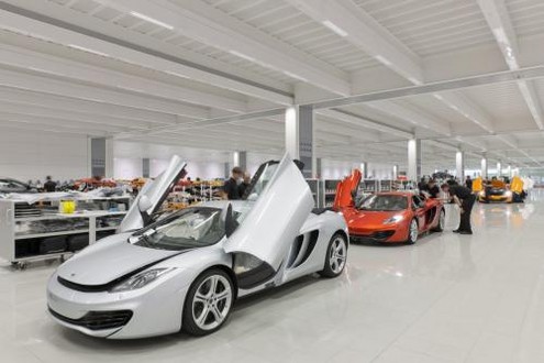 mclaren new plant 1 at McLaren Opens New Production Facility   Videos