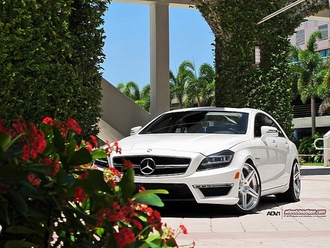 Picture Special CLS63 ADV1 2 at Picture Special: Mercedes CLS63 on ADV1 Wheels