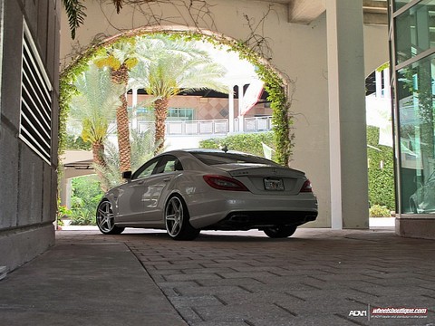 Picture Special CLS63 ADV1 7 at Picture Special: Mercedes CLS63 on ADV1 Wheels
