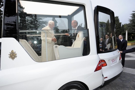 Papamobile M Class 3 at New Mercedes M Class Popmobile Delivered To Benedict XVI