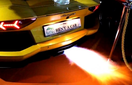 aventa shooting flames 545x350 at Lamborghini Aventador Is a Fire Breathing Beast   Video
