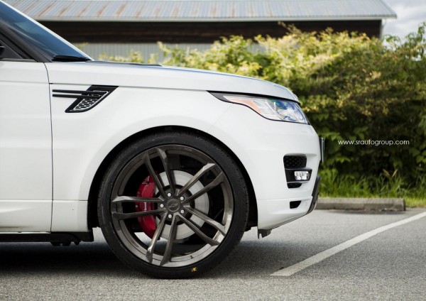 Range Rover on 24s 5 600x424 at Range Rover Sport Looks Sublime on 24s