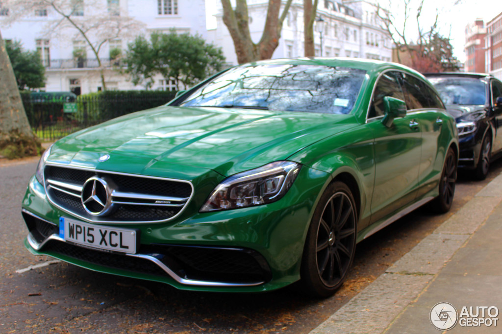 Mercedes e63 Green