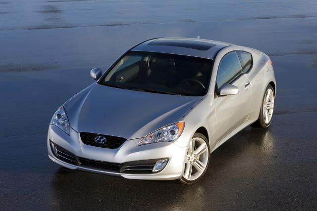 10 hyungencpe 1280 003 at 2010 Hyundai Genesis Coupe Specs Released