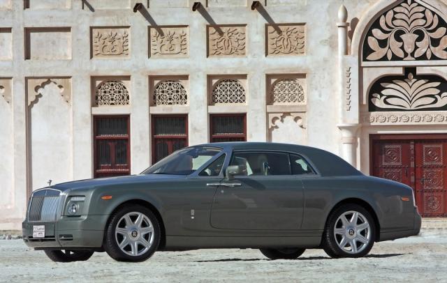 9081018002mini1l at Rolls Royce coupe available in middle east market